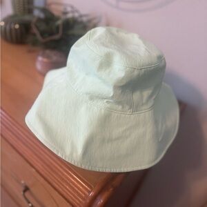 Women's Wide Brim Logo Bucket Hat
